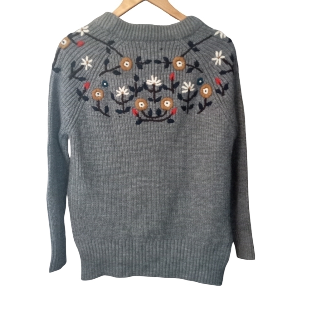 Zara Embroidered Handknit Floral Chunky Knit Sweater Gray Size Medium - Picture 7 of 12